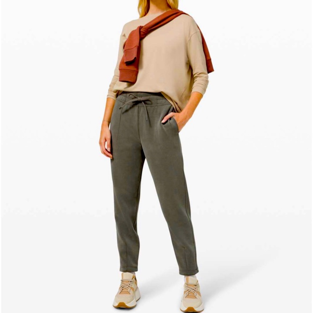 NWT lululemon soft ambition HR jogger